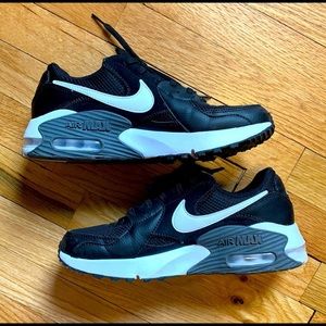 Nike Air Max Excee Sneakers